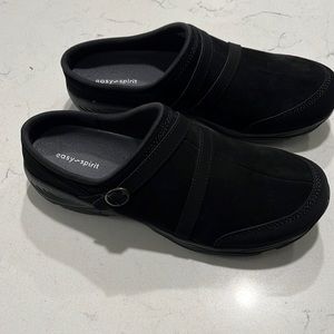 Easy spirit, clogs brand, new black suede